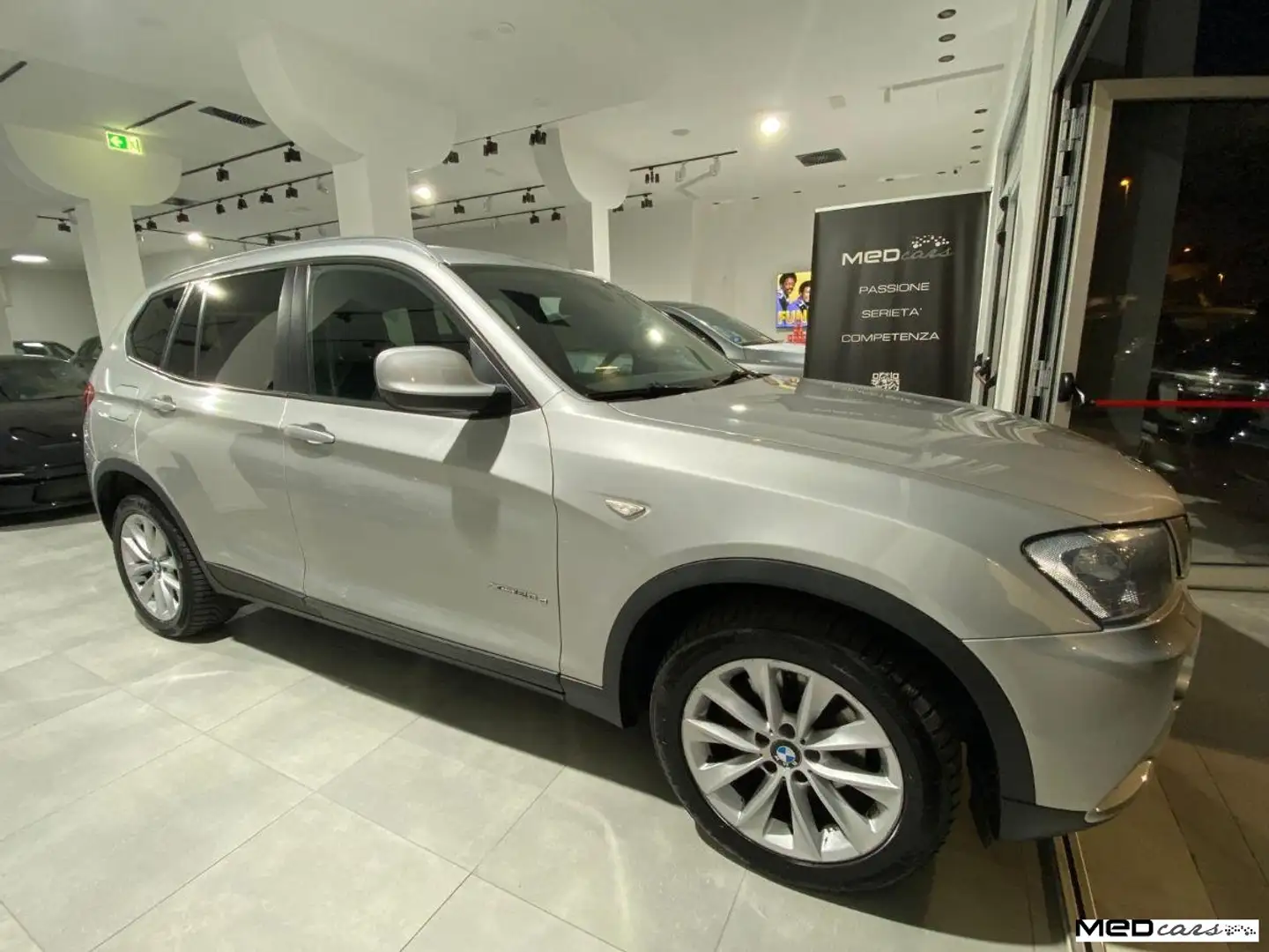BMW X3 xDrive 20d Futura / NAVIGATORE !!!!! Plateado - 2