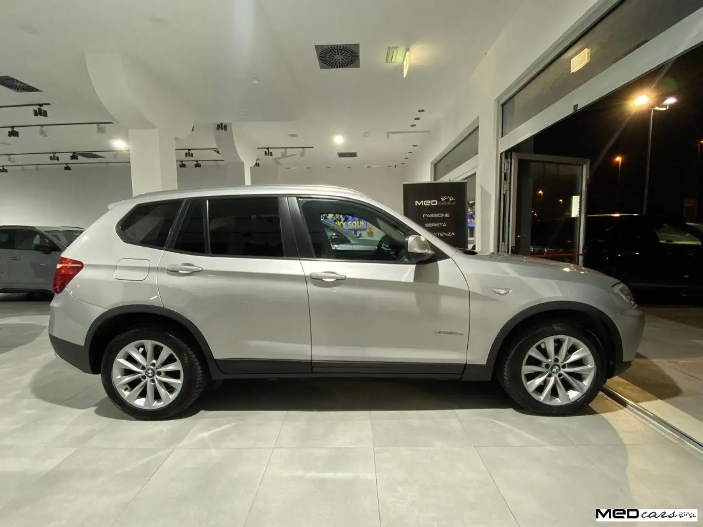BMW X3 xDrive 20d Futura / NAVIGATORE !!!!! Plateado - 1