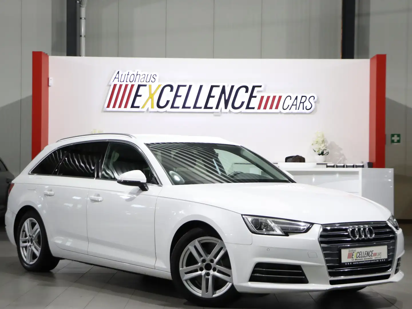 Audi A4 Avant 2.0 TDI ULTRA SPORT / XENON, NAVI+ Blanc - 1