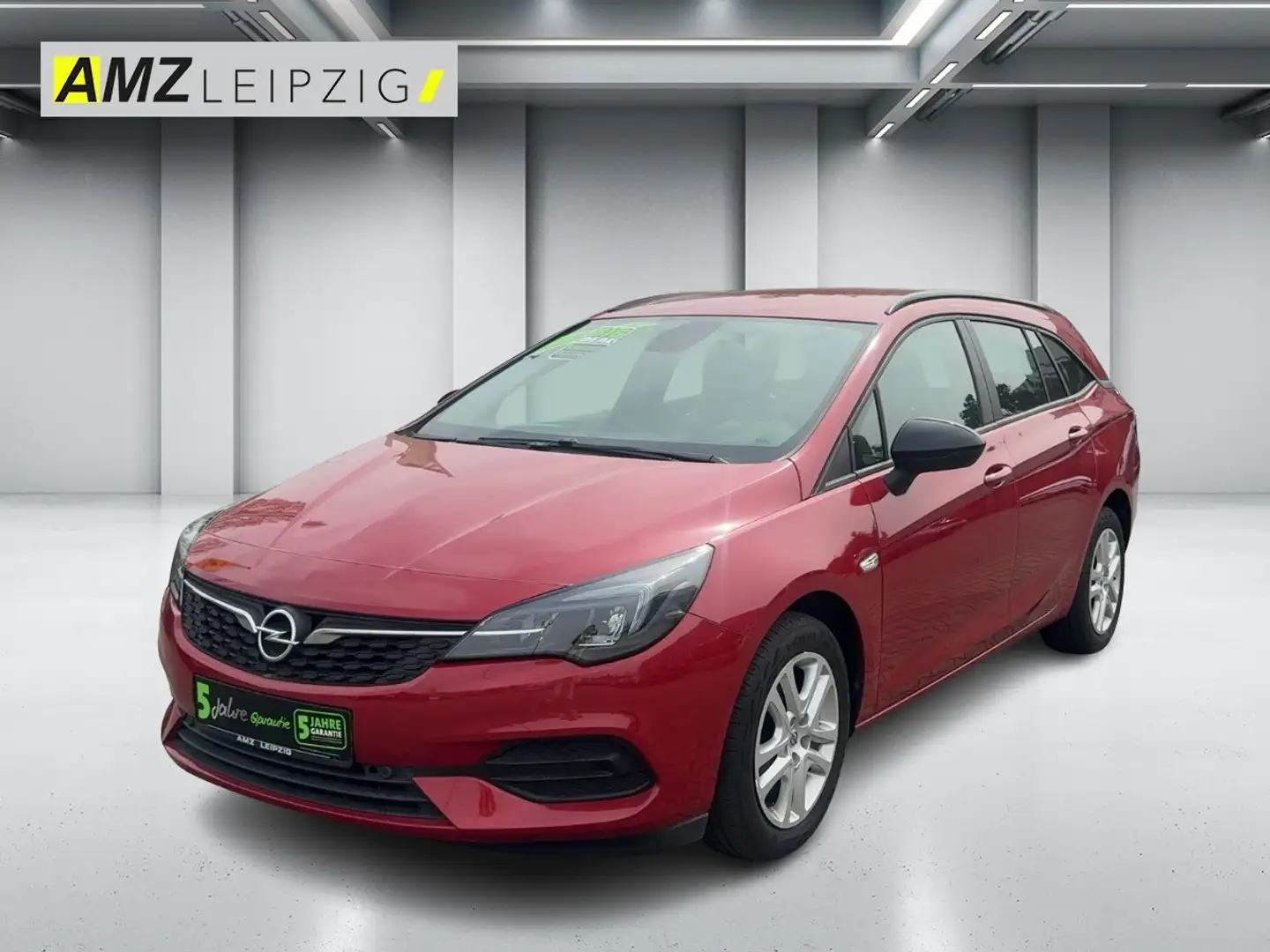 Opel Astra K Sports Tourer 1.2 Turbo  Edition LED Rood - 1