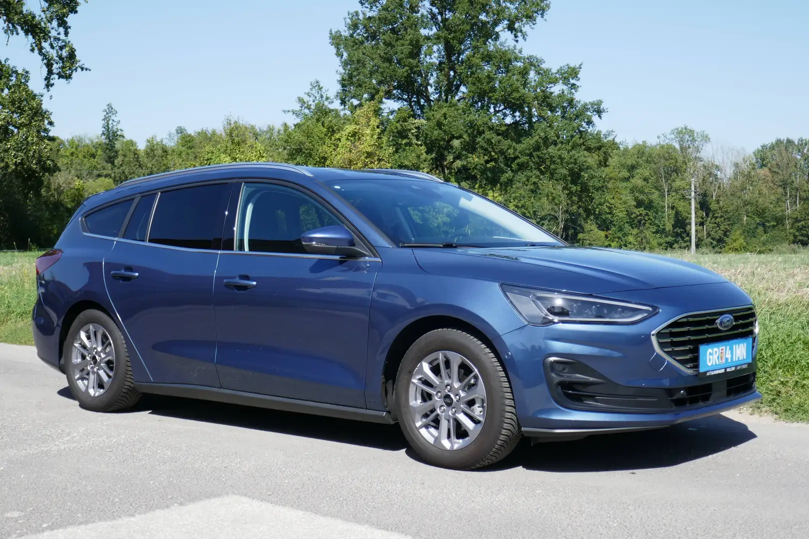 Ford Focus Titanium Blau - 2