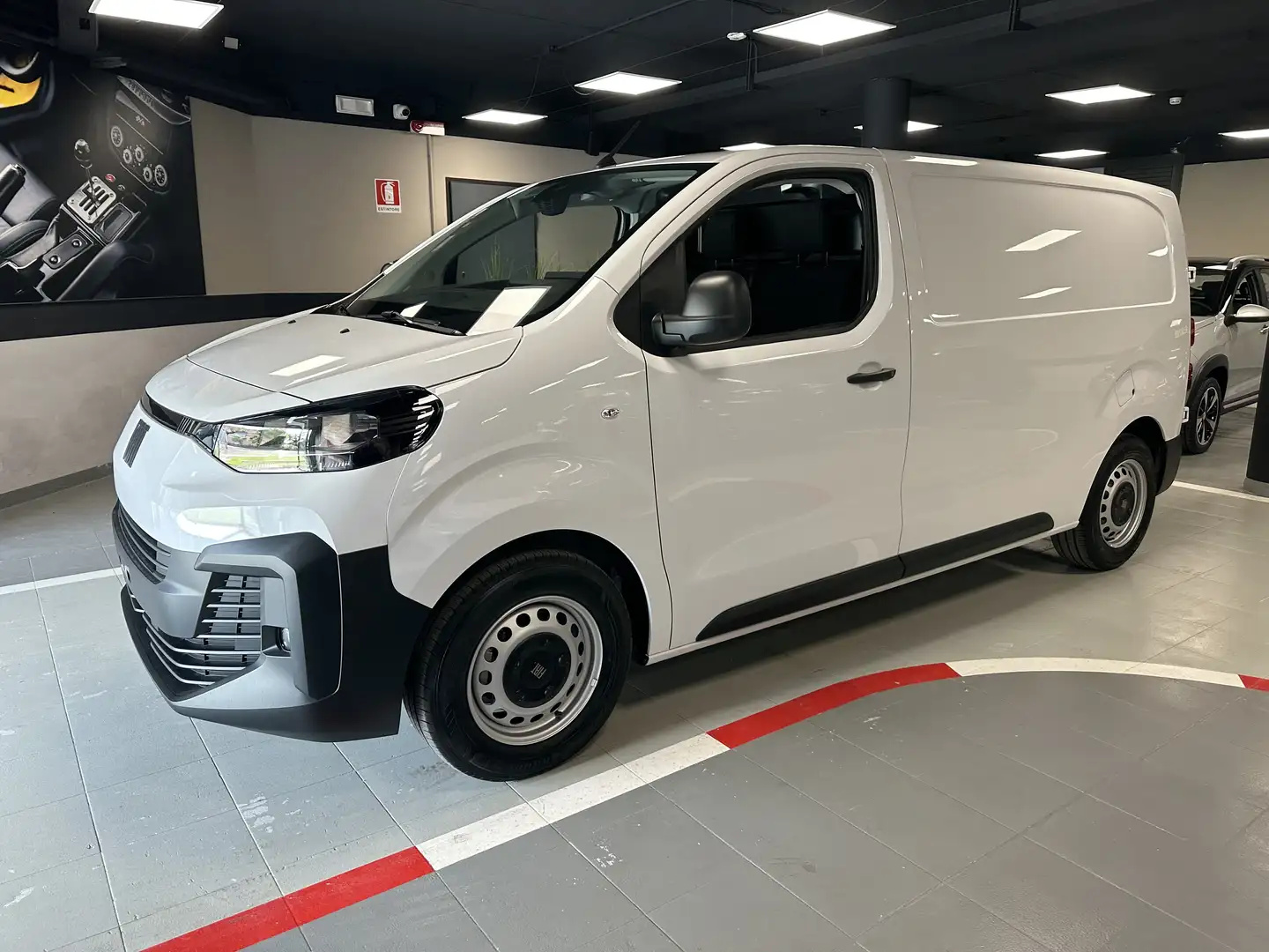 Fiat Scudo VAN 1.5 BlueHdi L2H1 E6 120CV Bianco - 1