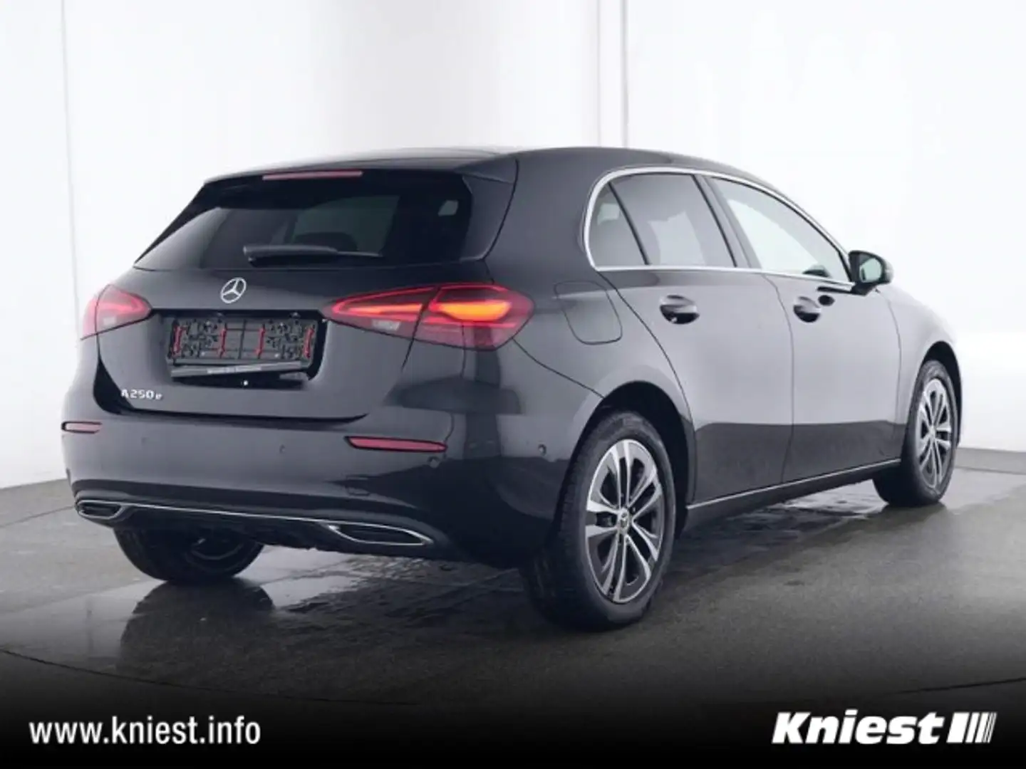 Mercedes-Benz A 250 e Progressive Line Advanced 11kW lader Winter Schwarz - 2