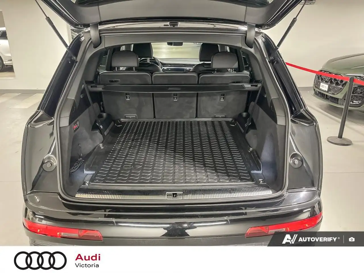 Audi Q7 снимка Audi Q7