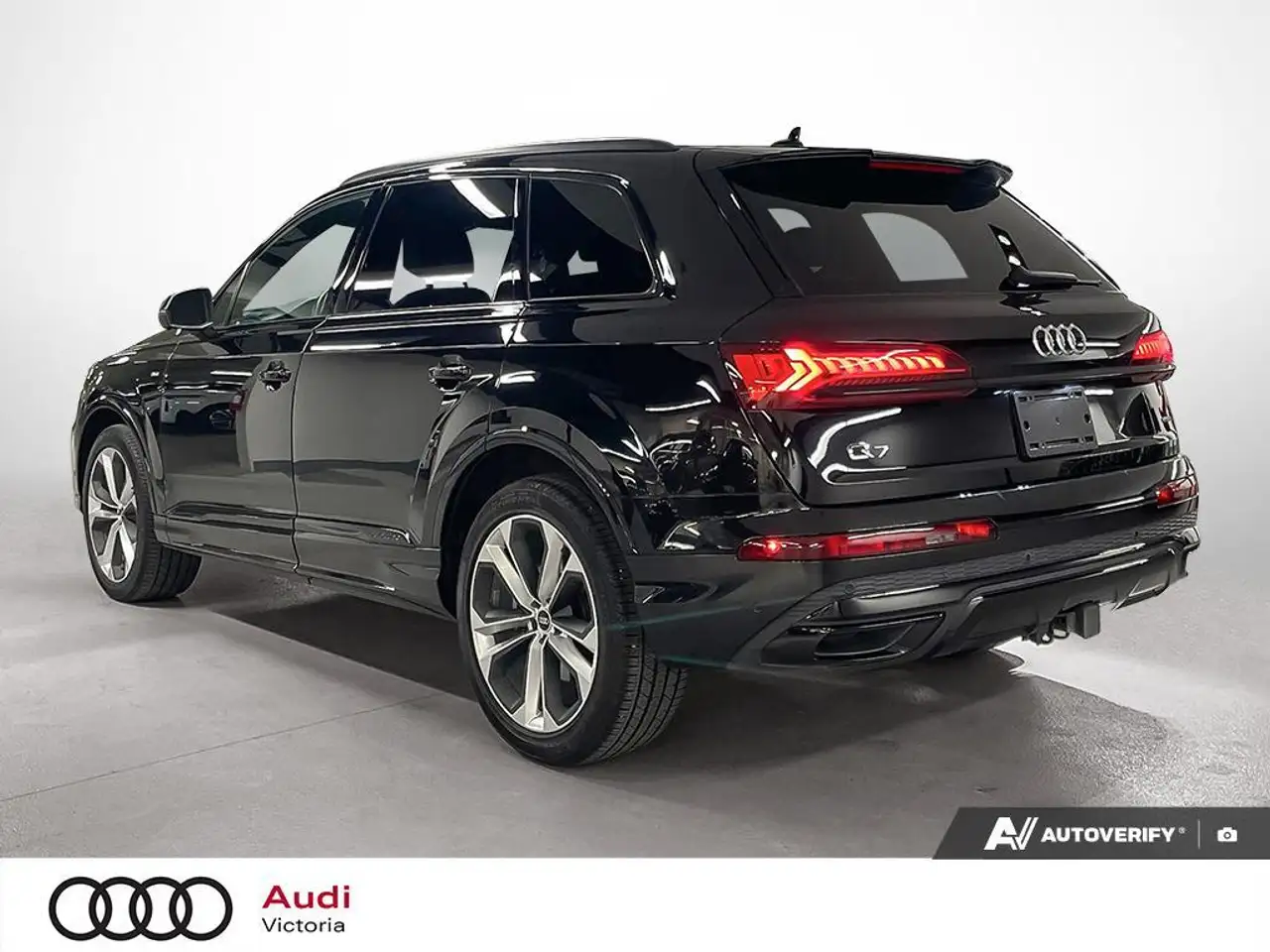 Audi Q7 снимка Audi Q7