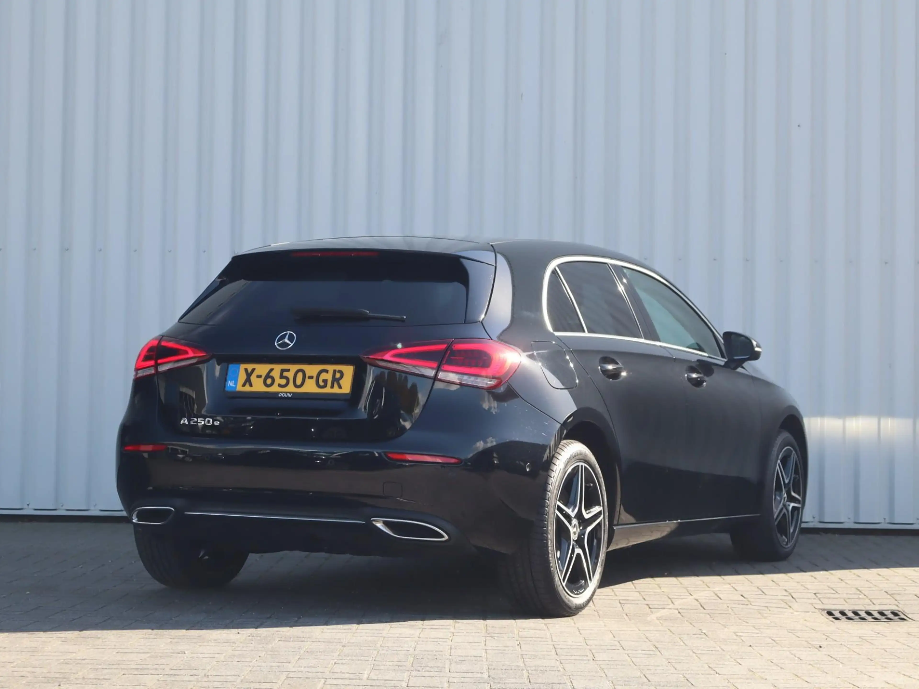 Mercedes-Benz A 250 e 217pk | SoH 92% | Achteruitrijcamera | Cruise Co — photo 2