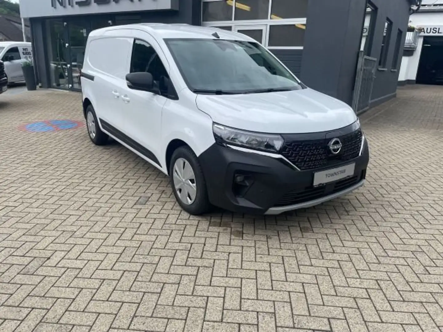 Nissan Townstar EV Kasten L2 2.5T N-Connecta CCS Weiß - 2