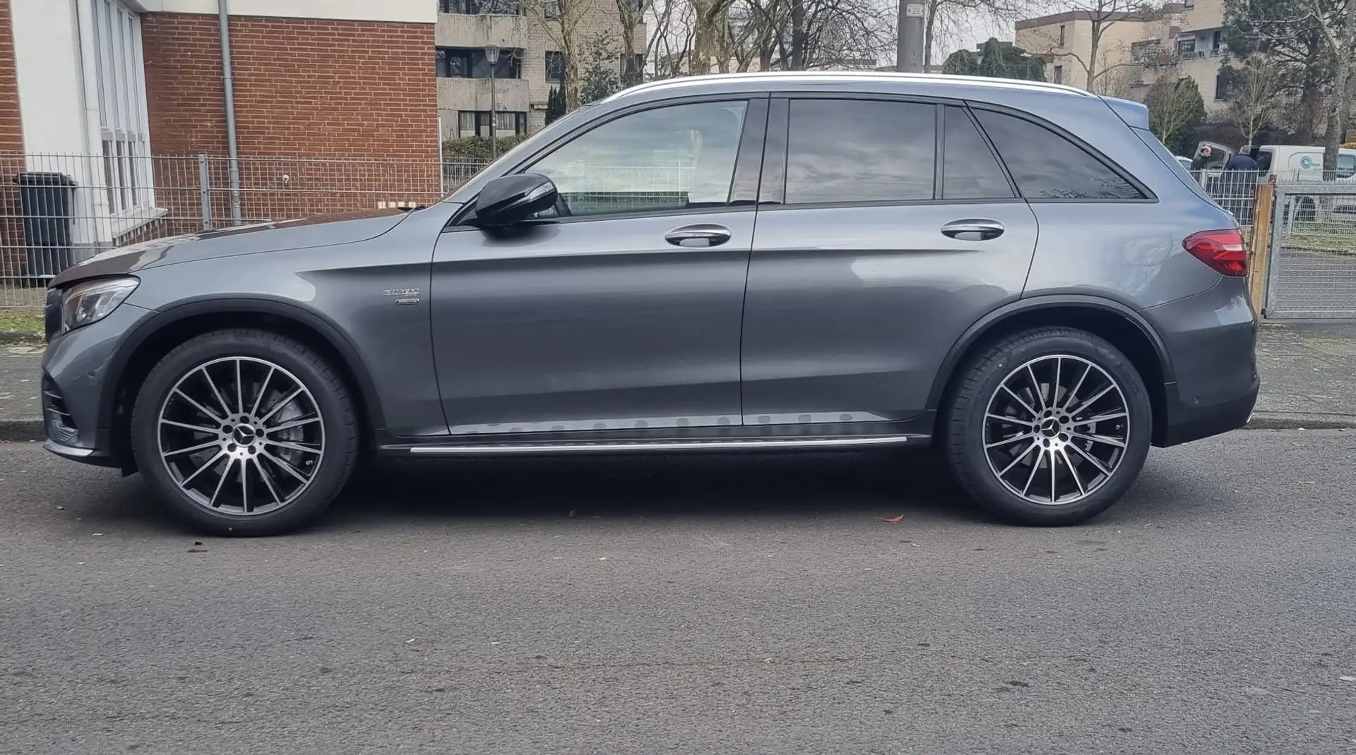 Mercedes-Benz GLC 43 AMG 4Matic 9G-TRONIC Burmeister Gri - 1