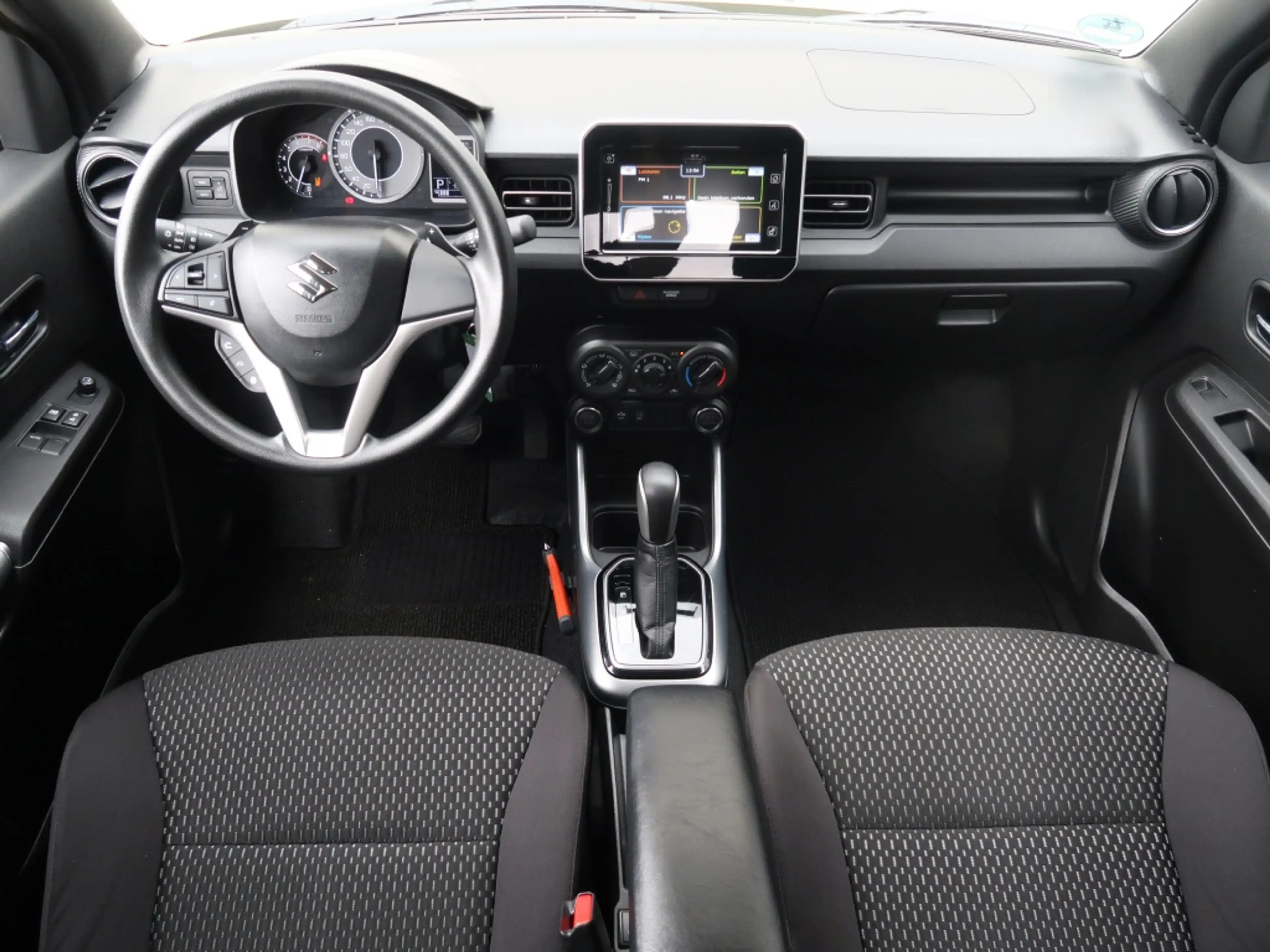 Suzuki Ignis 1.2 Smart Hybrid Automaat Select — photo 9