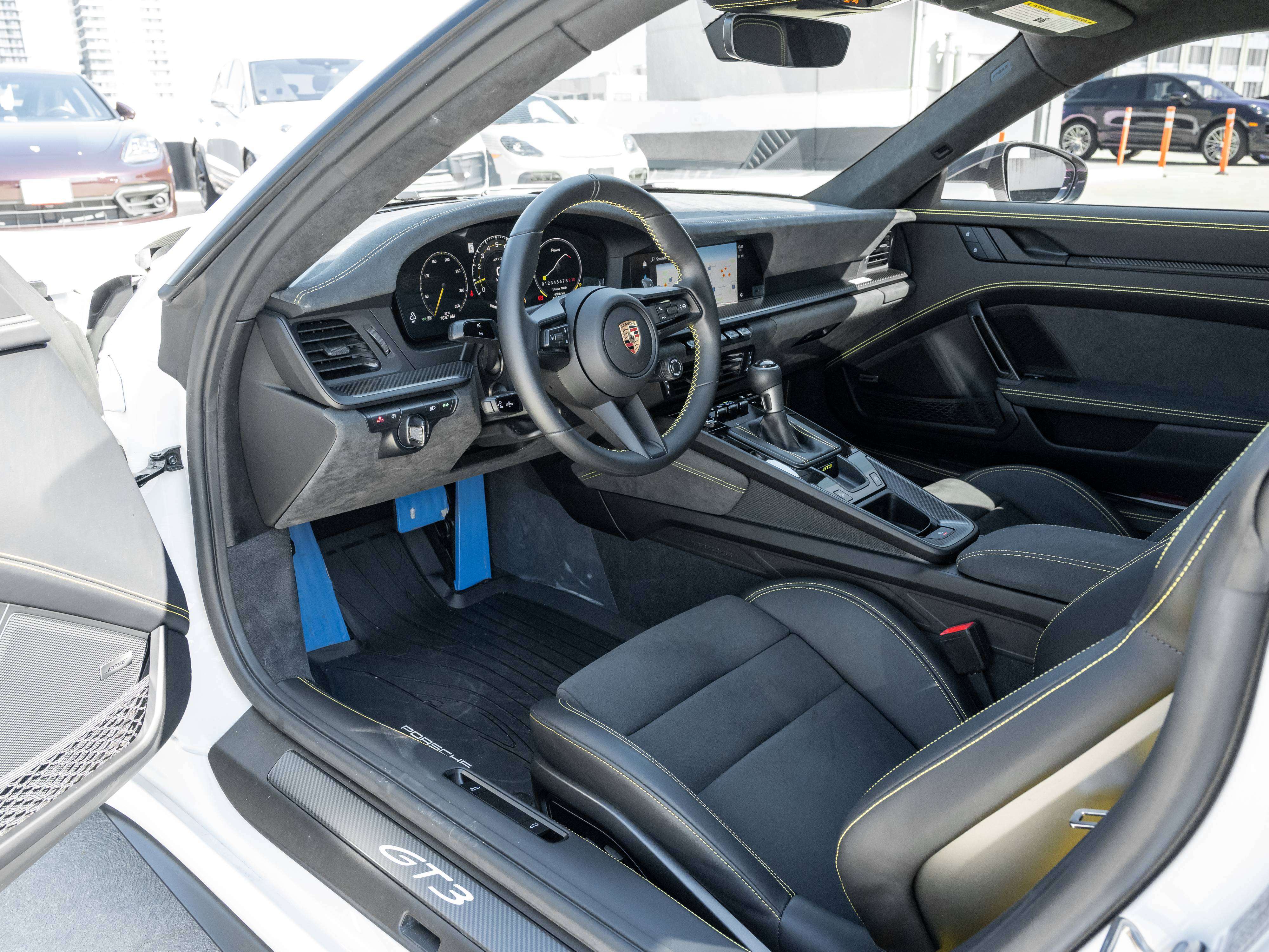 2026 Porsche 911 GT3 |  Weissach Package | PCCBs | CPO — снимка 1
