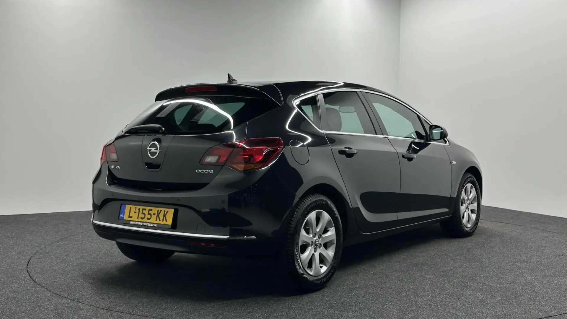 Opel Astra 1.4 Turbo Sport NAVI LM CRUISE ECC 104000 KM. Zwart - 2