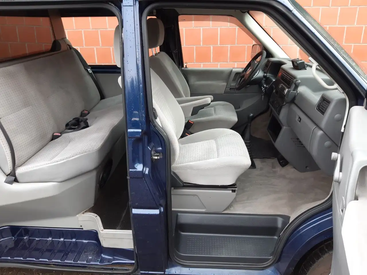 Volkswagen T4 lang 2,5 TDI - 102 PS, foto 10
