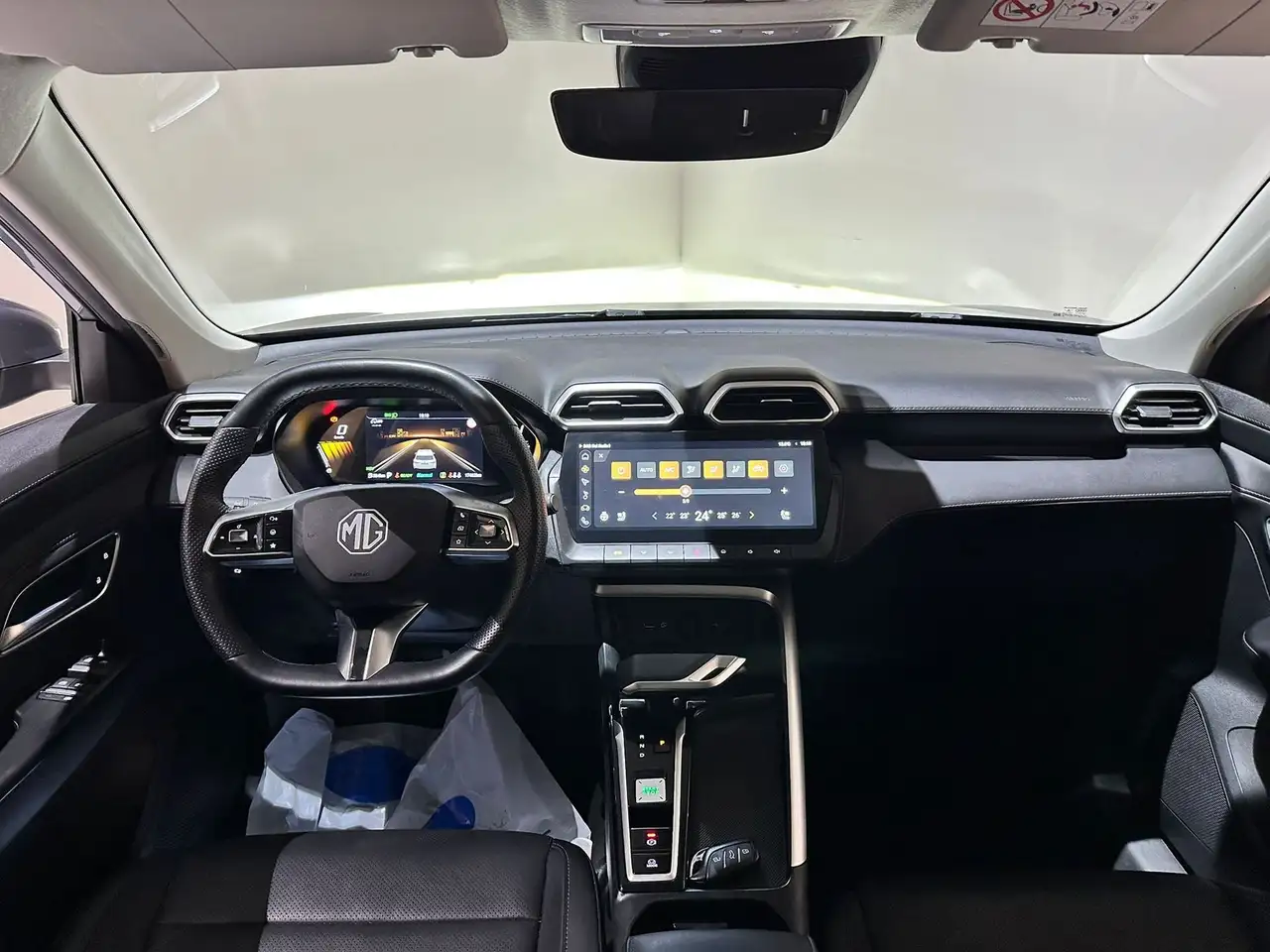 MG ZS 1.5 hybrid+ Luxury auto, миниатюра 6