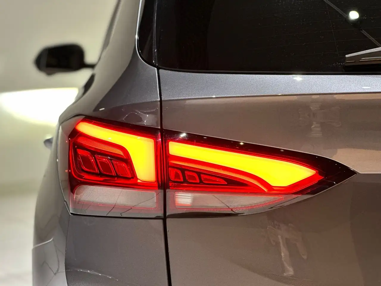 MG ZS 1.5 hybrid+ Luxury auto, миниатюра 22