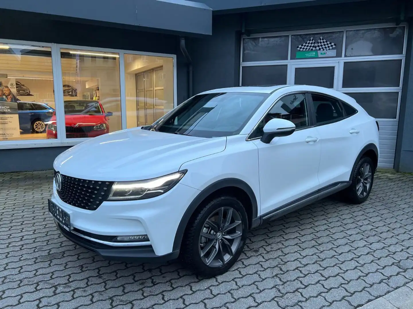 DFSK Fengon 5 *LEDER KAM NAV SH PANO ALLWETTER TEMPOM Blanco - 1