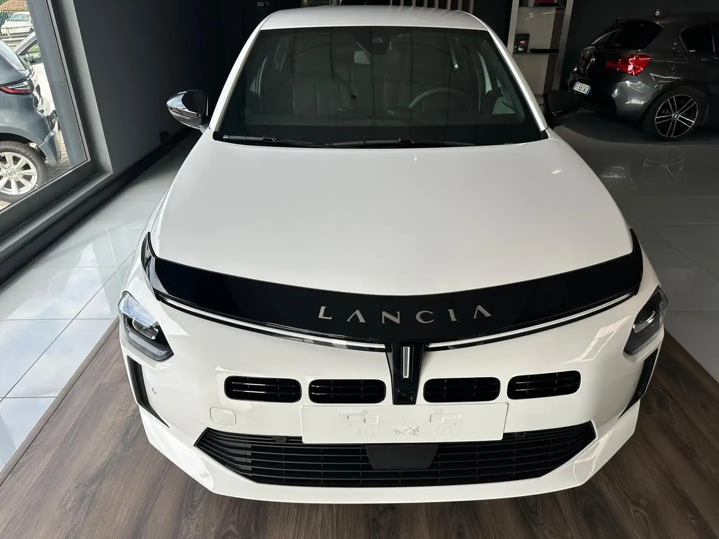 Lancia Ypsilon Ypsilon Hybrid e-DCT Bianco - 2