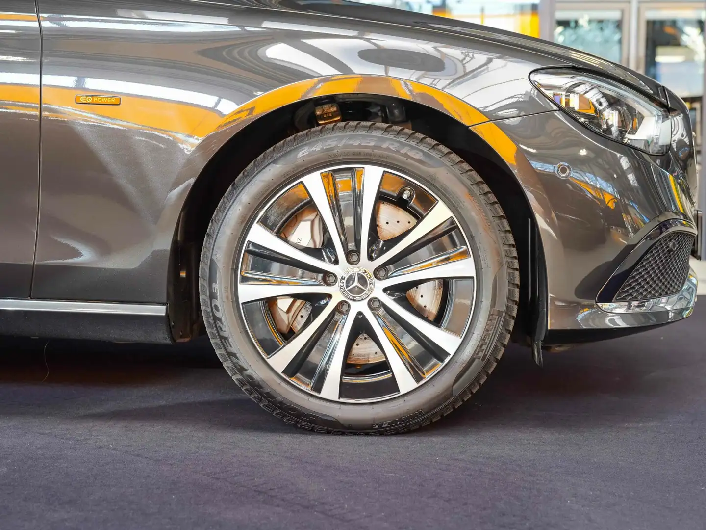 Mercedes-Benz E 300 E 300 de T 4M AVANTGARDE Fahrassistenz MULTIBEAM Grau - 2