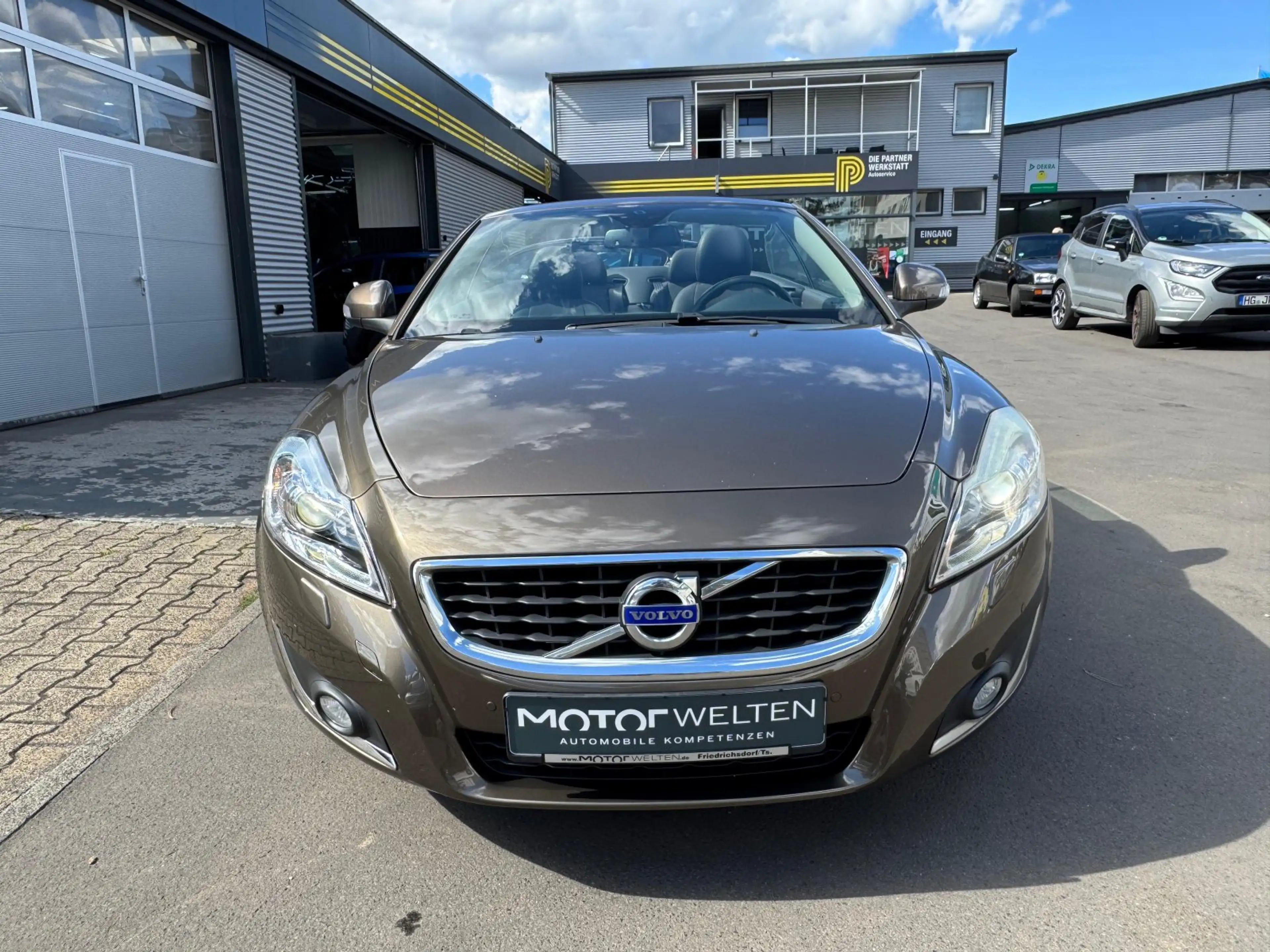 Volvo C70 C 70 D3 DPF Momentum D3 DPF EU5 Momentum — photo 8