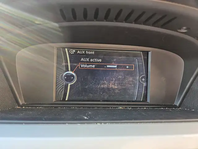 BMW 3 Series view 12