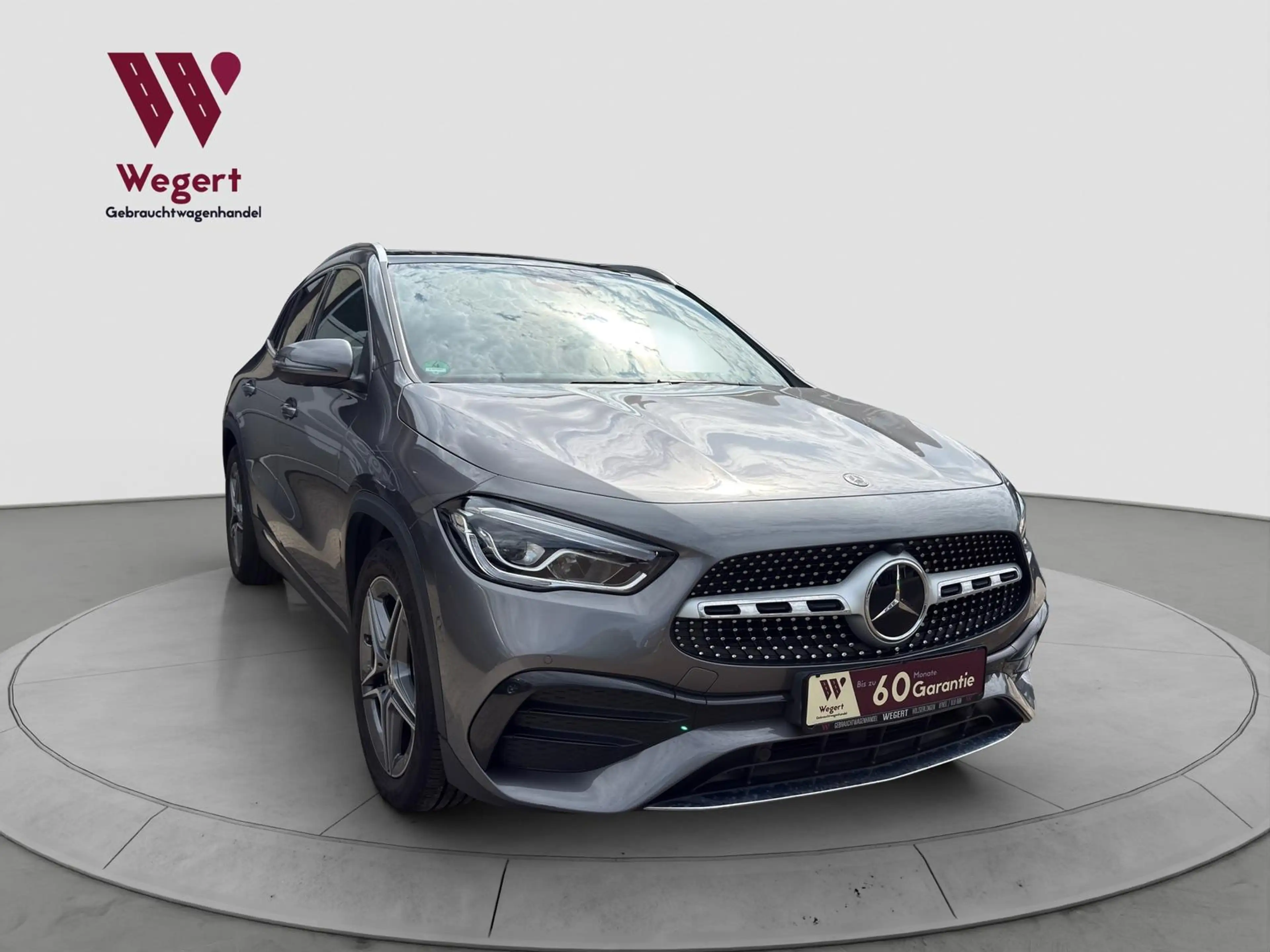 Mercedes-Benz GLA 200 *4MATIC*PANO*AHK*AMG*DISTRO*CARPLAY*360* — photo 4