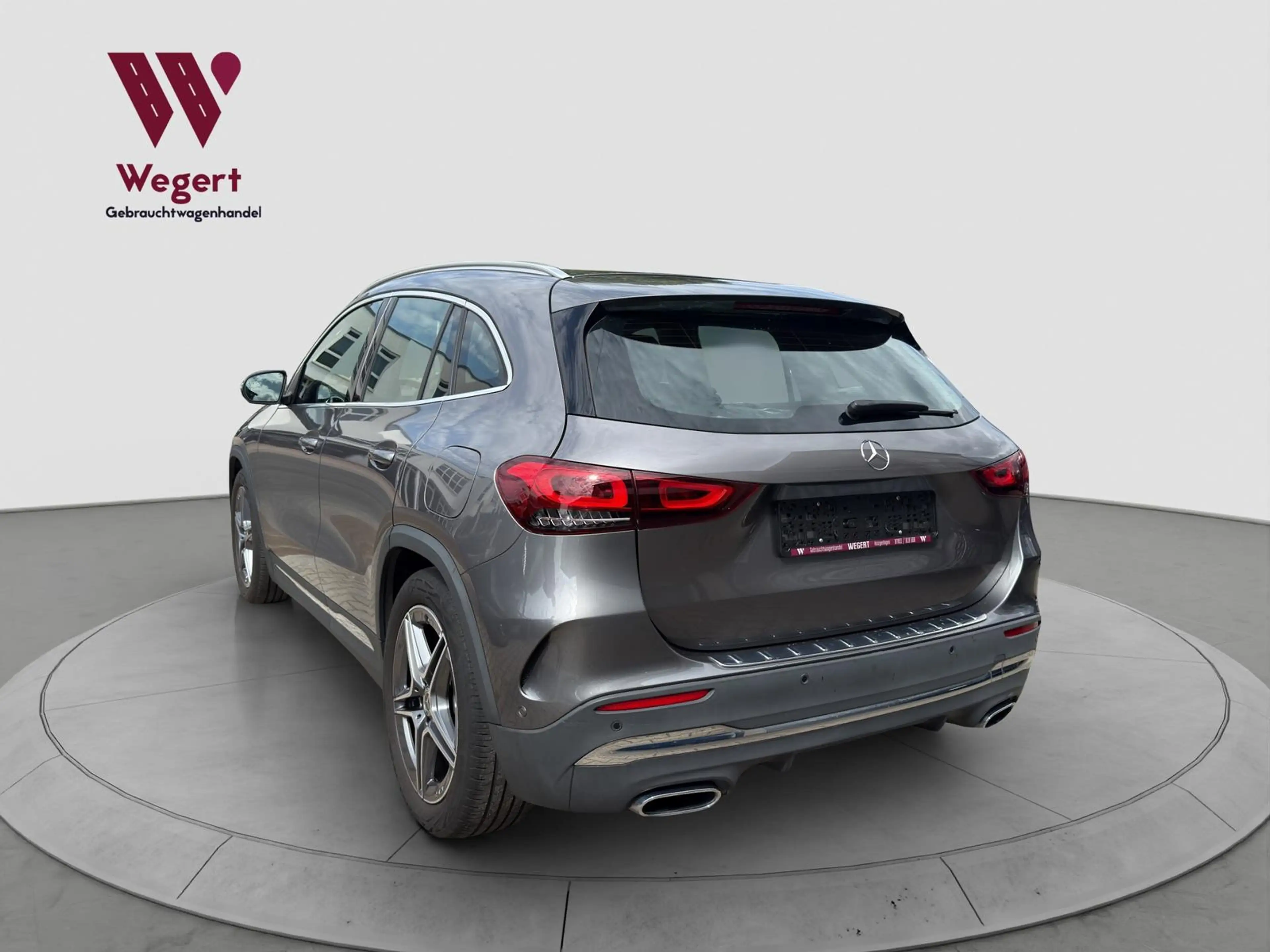 Mercedes-Benz GLA 200 *4MATIC*PANO*AHK*AMG*DISTRO*CARPLAY*360* — photo 12