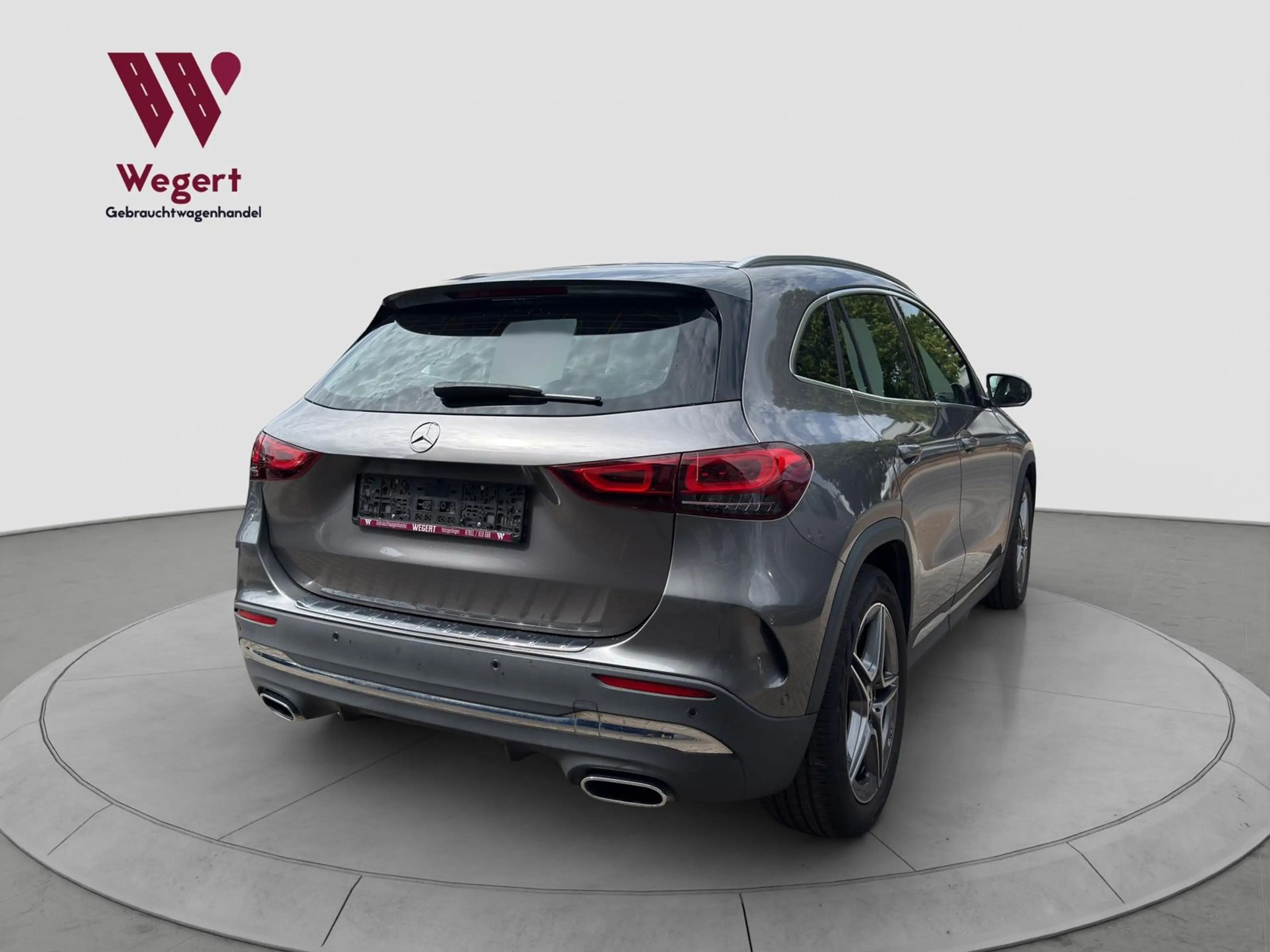 Mercedes-Benz GLA 200 *4MATIC*PANO*AHK*AMG*DISTRO*CARPLAY*360* — photo 10