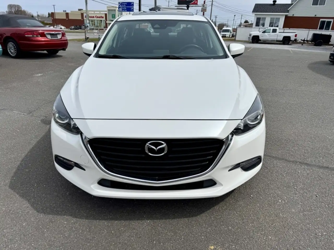 Mazda 3 снимка Mazda 3