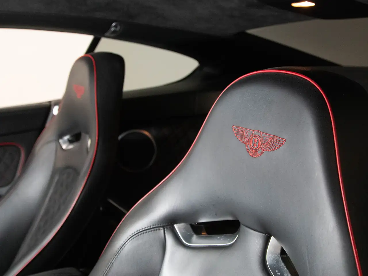 Bentley Continental Supersports снимка Bentley Continental Supersports
