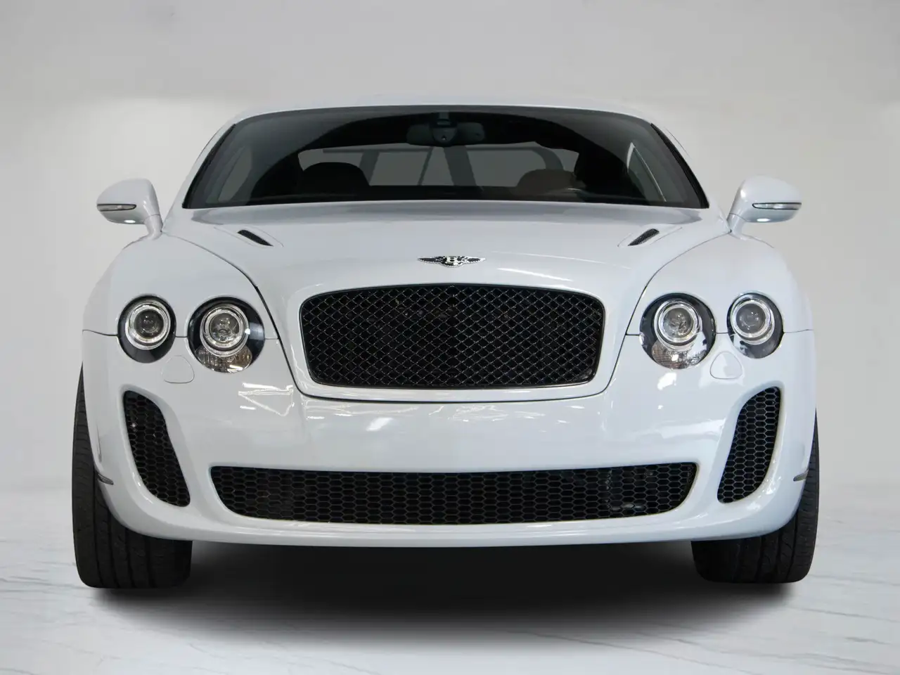 Bentley Continental Supersports снимка Bentley Continental Supersports