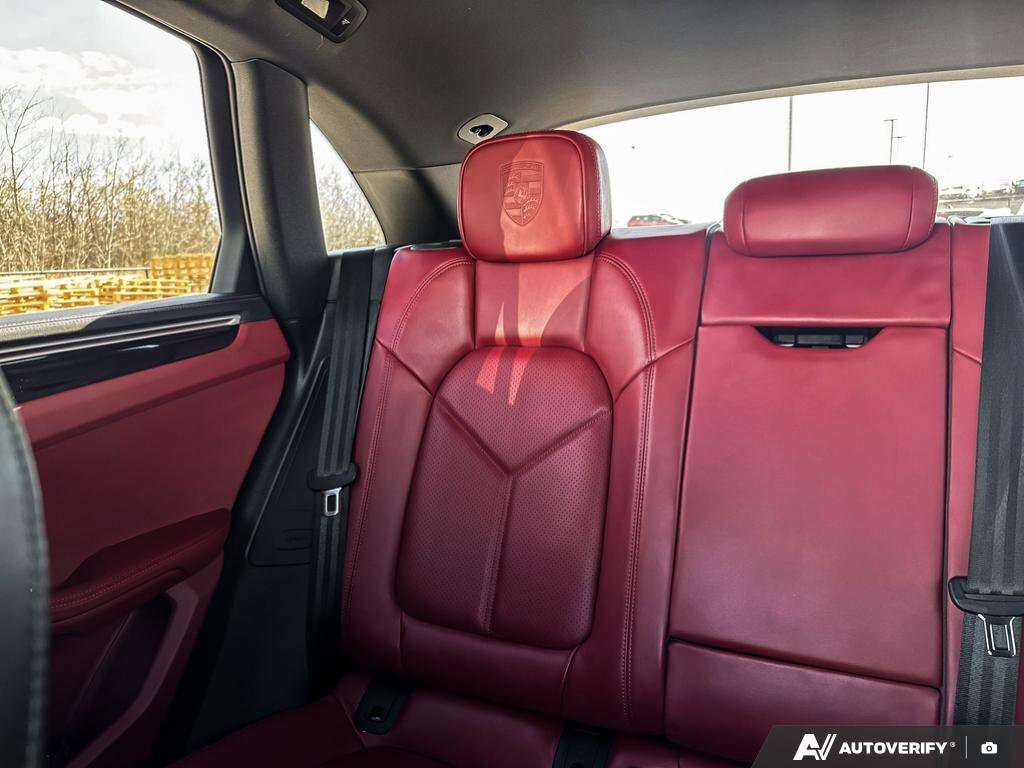 2024 Porsche Macan S | HEATED & COOLED SEATS | PANO-ROOF | NAVI | PWR thumb 13