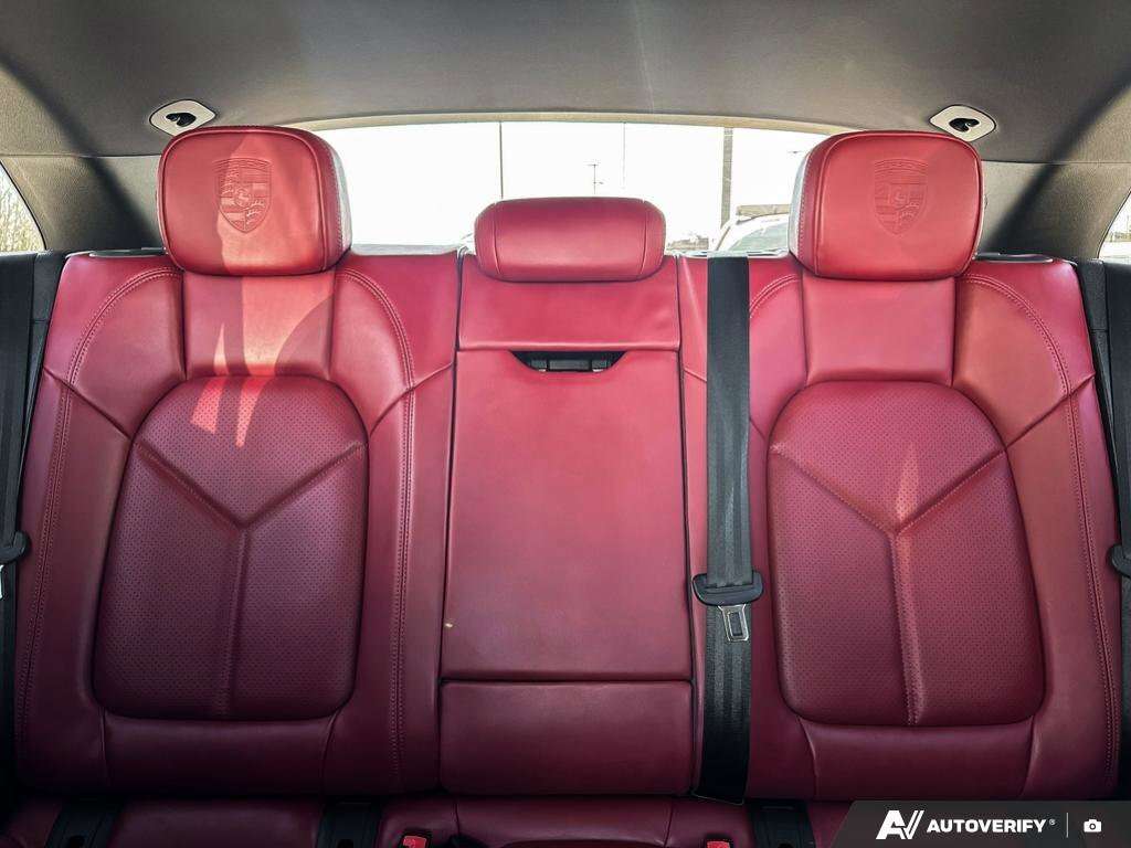 2024 Porsche Macan S | HEATED & COOLED SEATS | PANO-ROOF | NAVI | PWR thumb 14