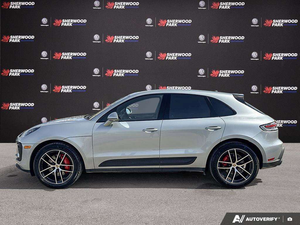 2024 Porsche Macan S | HEATED & COOLED SEATS | PANO-ROOF | NAVI | PWR alt 2