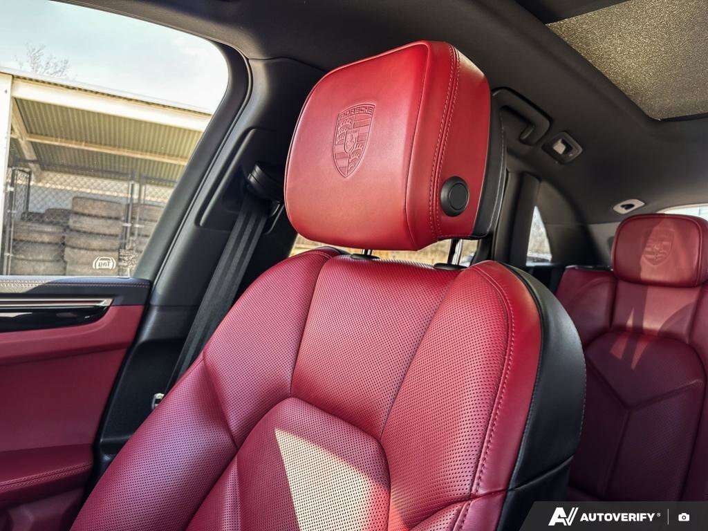 2024 Porsche Macan S | HEATED & COOLED SEATS | PANO-ROOF | NAVI | PWR thumb 25