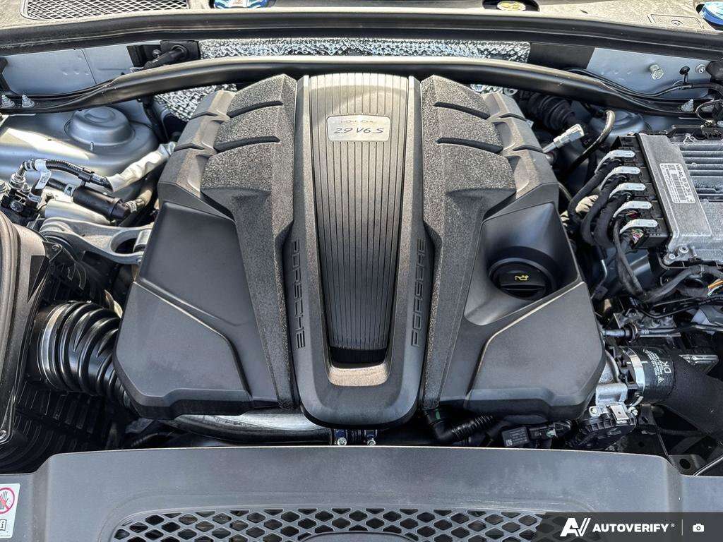 2024 Porsche Macan S | HEATED & COOLED SEATS | PANO-ROOF | NAVI | PWR thumb 21
