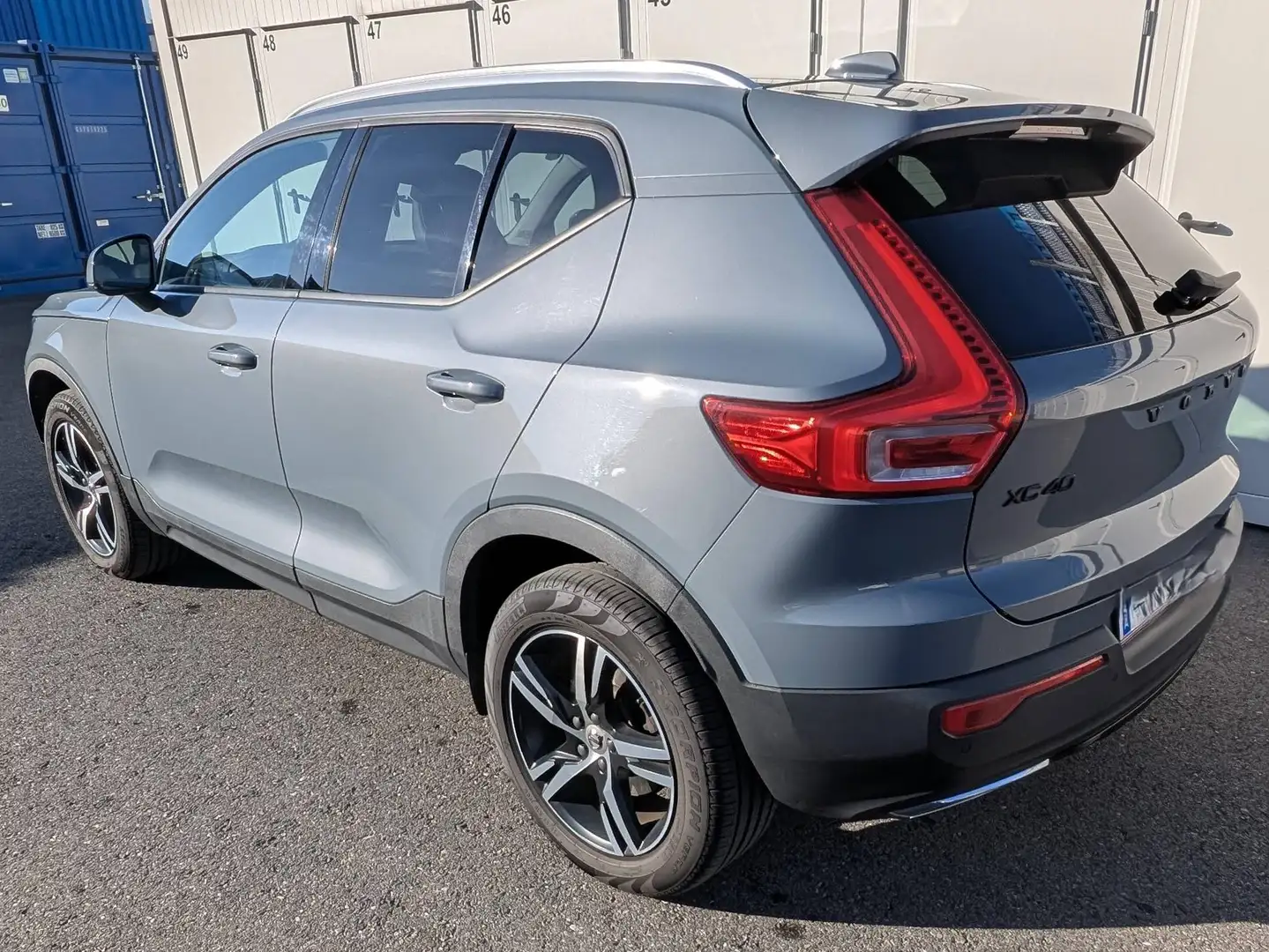 Volvo XC40 XC40 T4 AWD Momentum Pro Geartronic Momentum Pro Grau - 2
