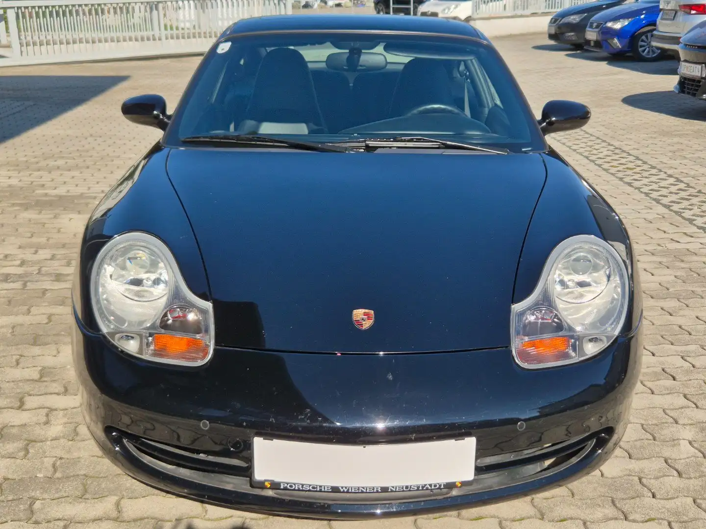 Porsche 911 Carrera 4 Coupe Schwarz - 2