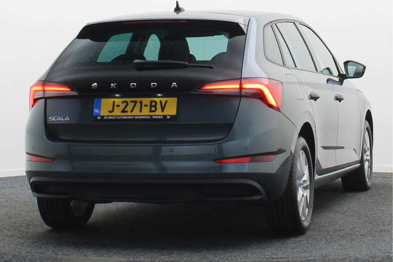 Skoda Scala 1.0 TSI Ambition — photo 17
