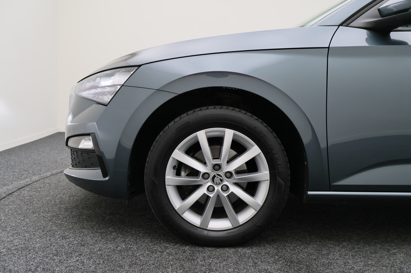 Skoda Scala 1.0 TSI Ambition — photo 22