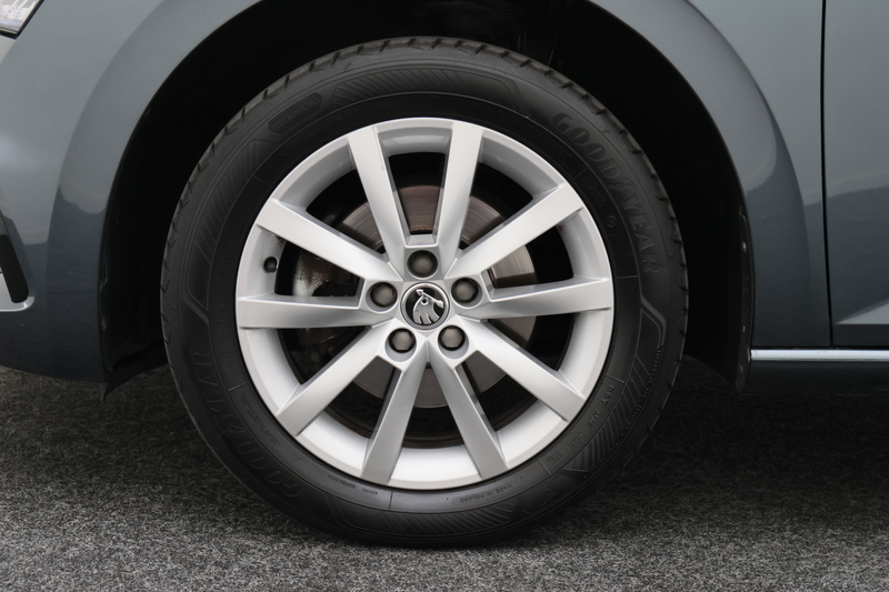 Skoda Scala 1.0 TSI Ambition — photo 23