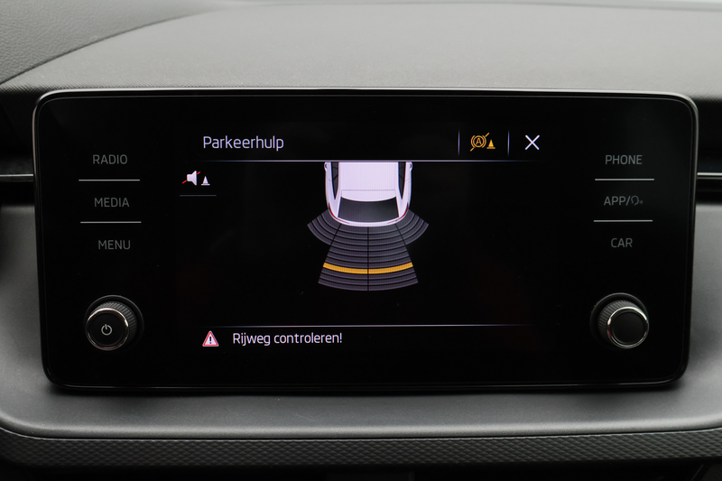 Skoda Scala 1.0 TSI Ambition — photo 39