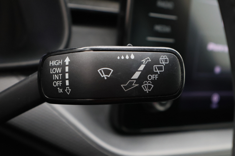 Skoda Scala 1.0 TSI Ambition — photo 31