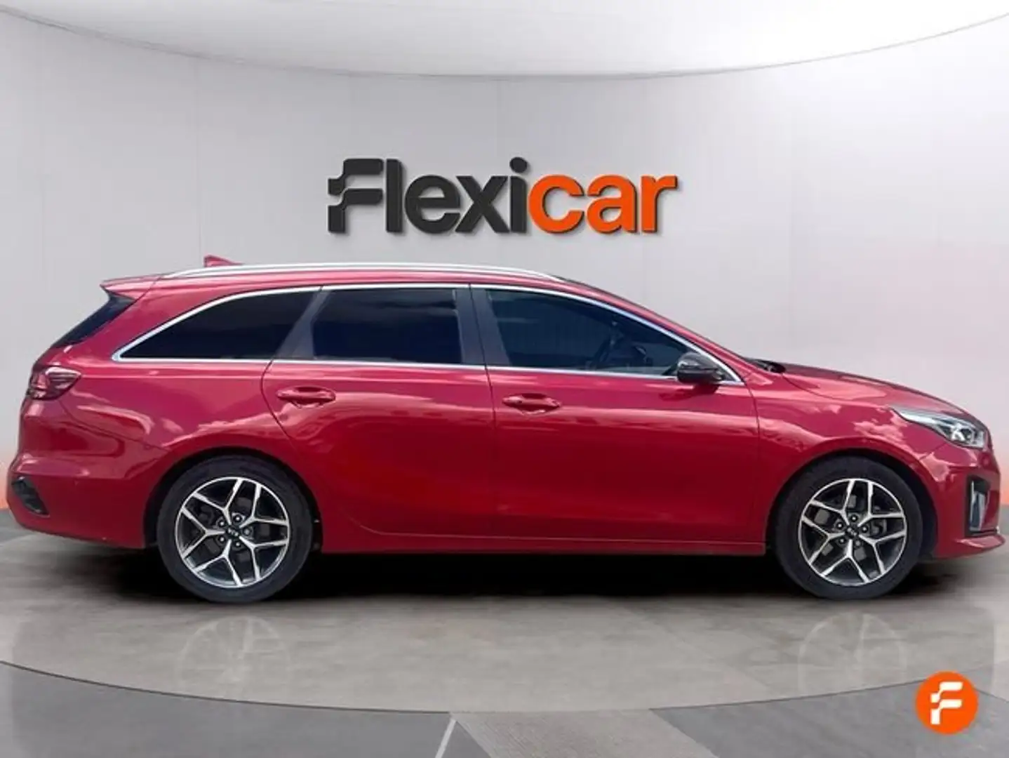 Kia Tourer 1.6 CRDi 85kW (115CV) Business Rojo - 2