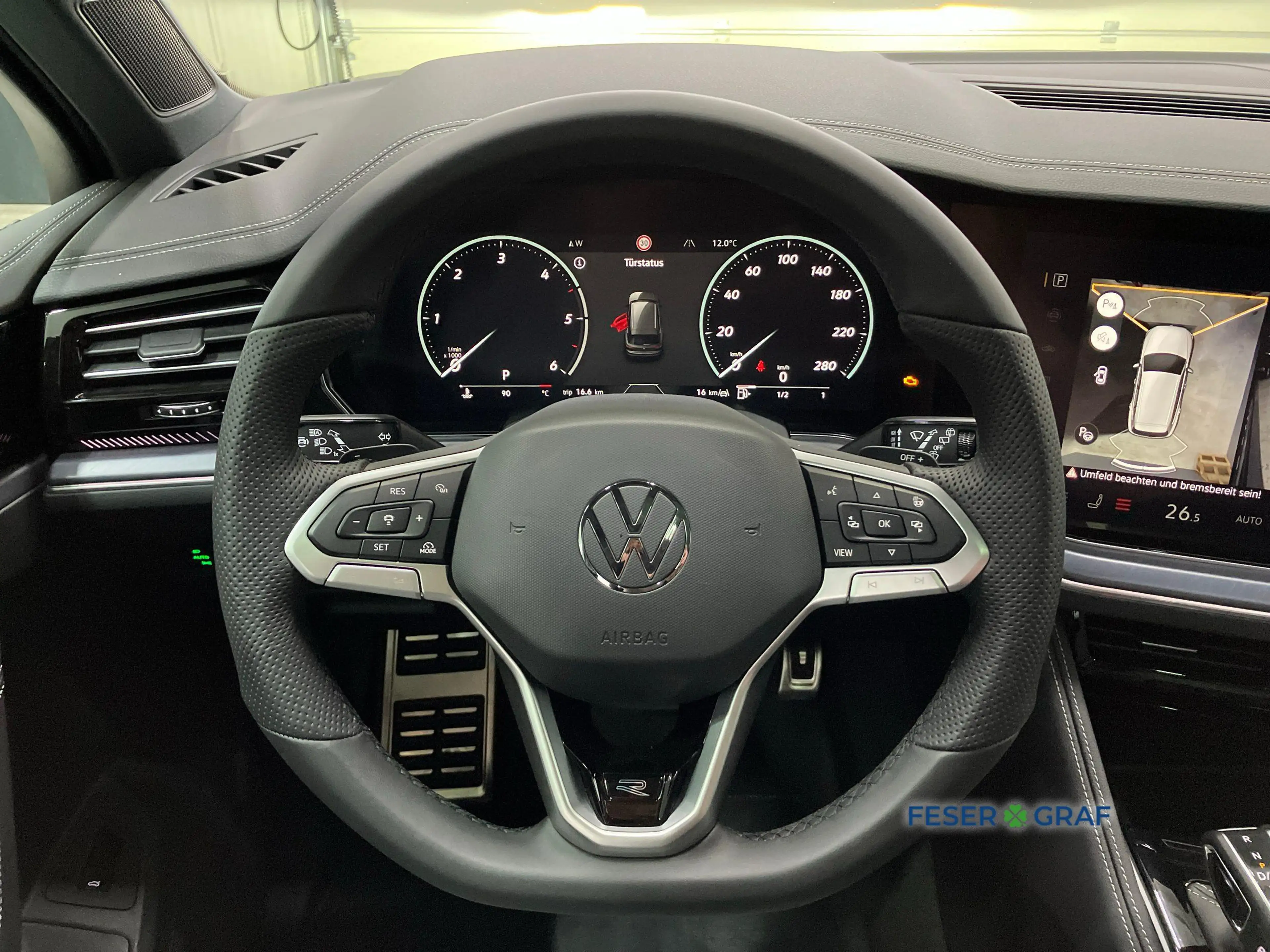 Volkswagen Touareg R-Line TDI Pano AHK AIR 22" 360° Stdhz. — photo 7