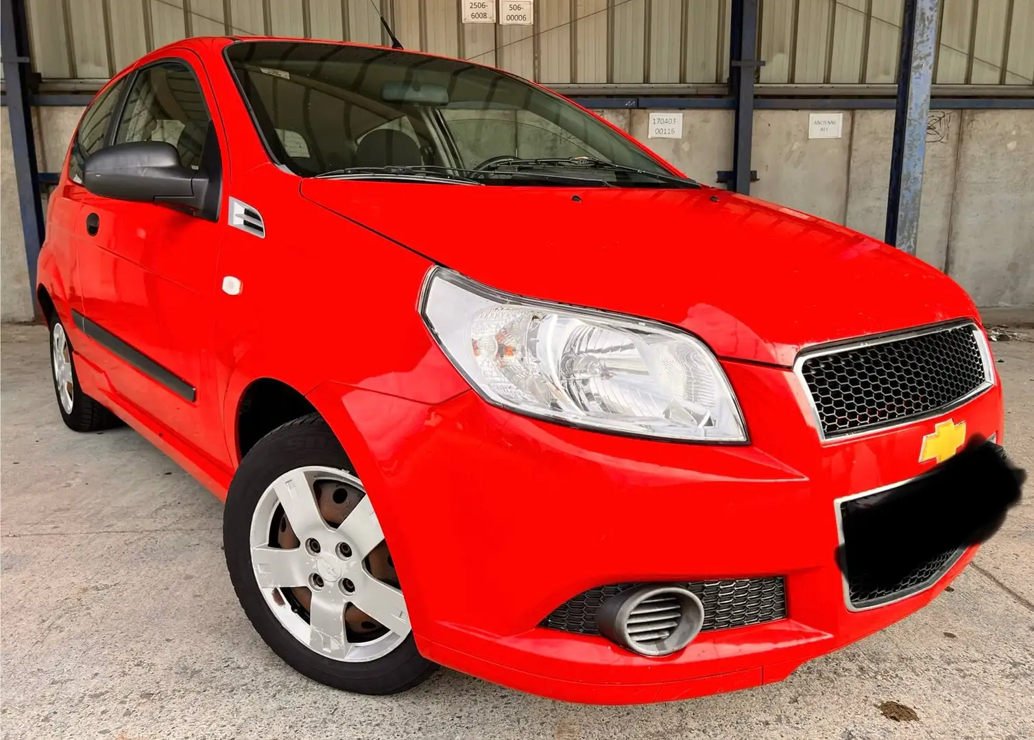 Chevrolet Aveo 1.2i / essence / 2009 / Prêt à immatriculer Rouge - 1