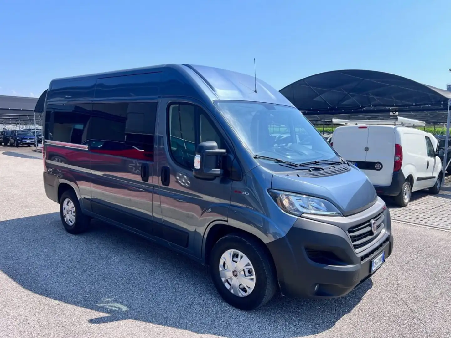 Fiat Ducato 33 2.3 MJT 180CV PM-TA Panorama 9 Posti Automatico Grigio - 2