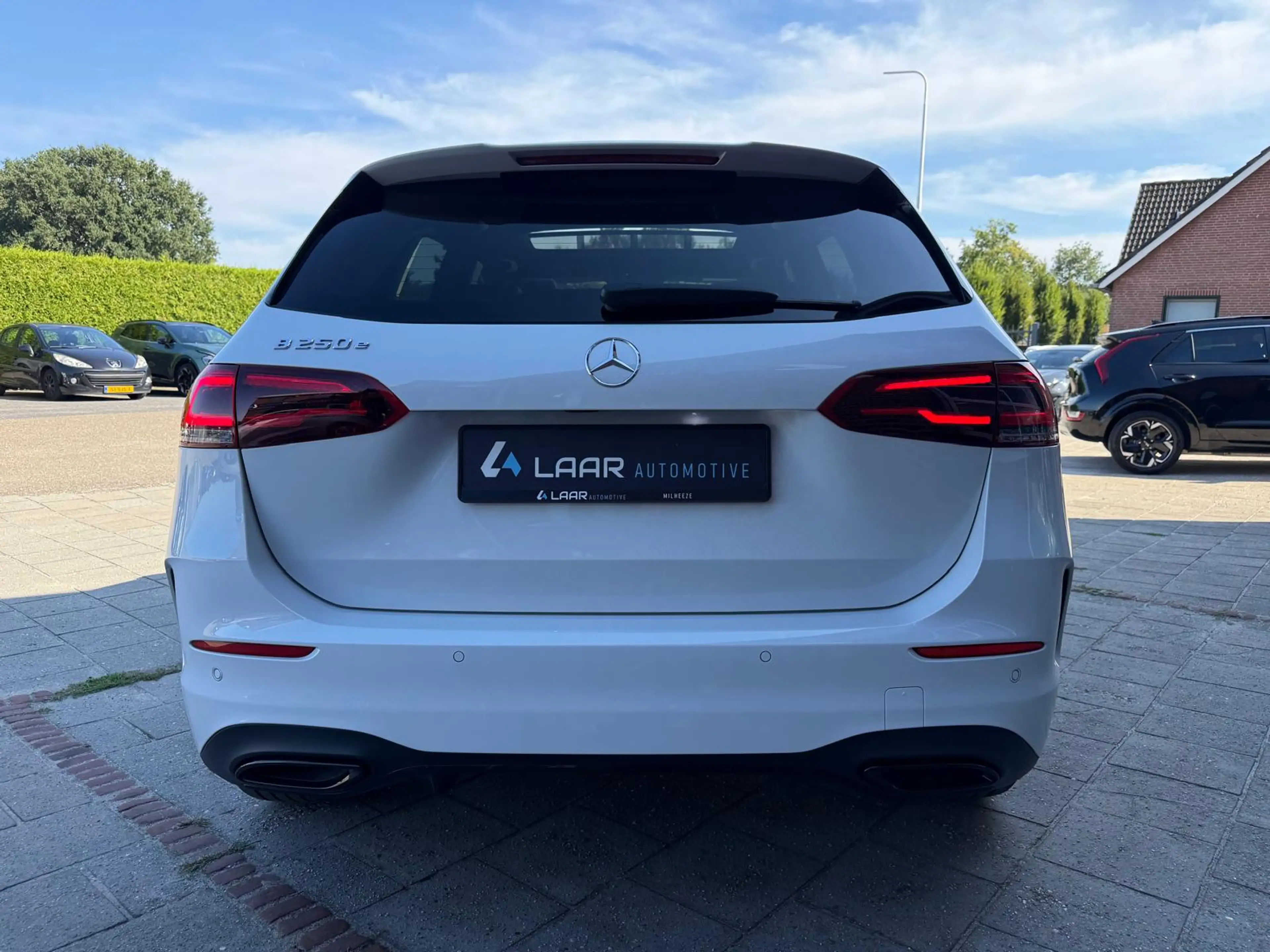 Mercedes-Benz B 250 e AMG Line Edition NIGHT Navi | Camera | Panorama — photo 13