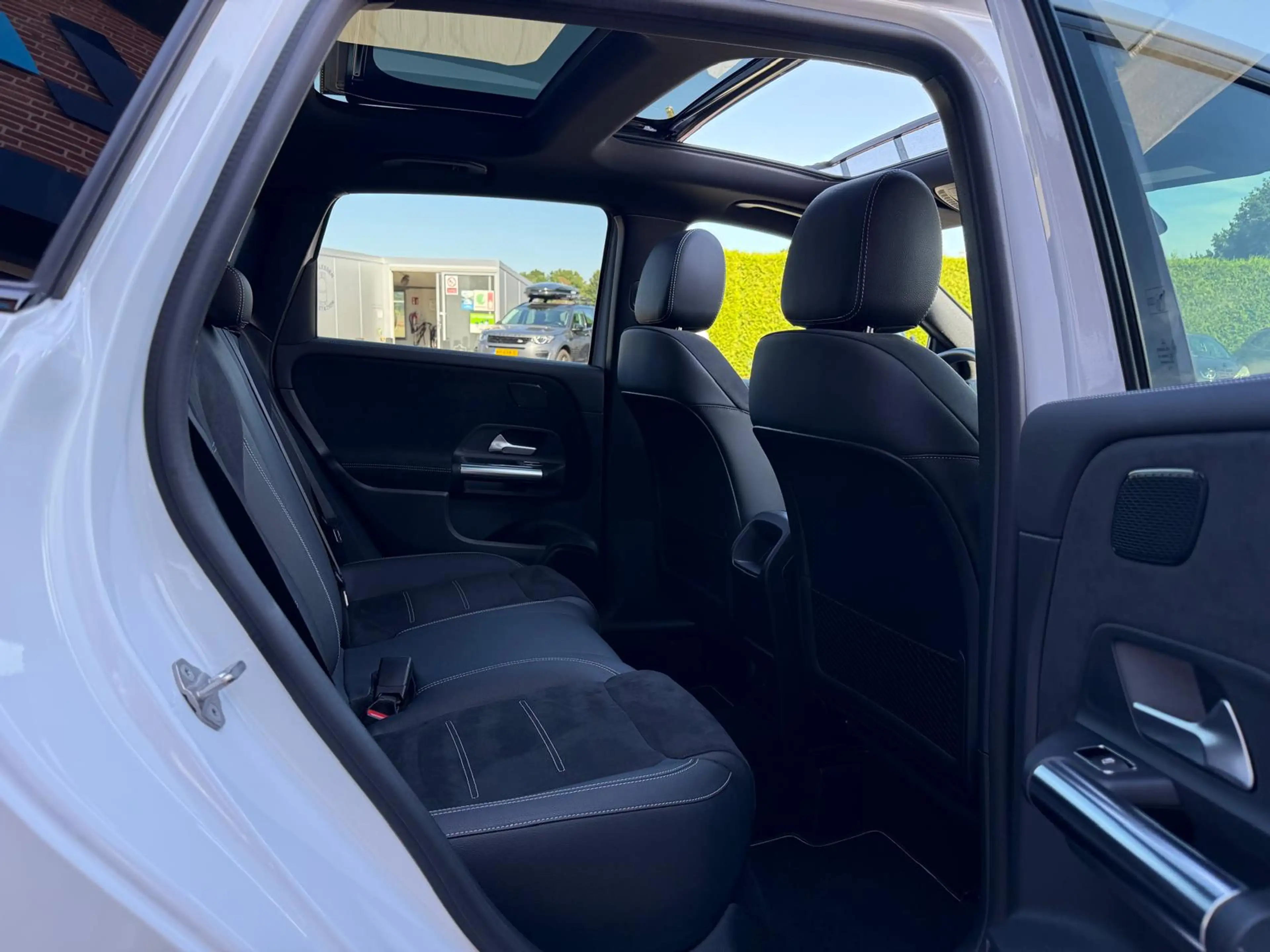 Mercedes-Benz B 250 e AMG Line Edition NIGHT Navi | Camera | Panorama — photo 19