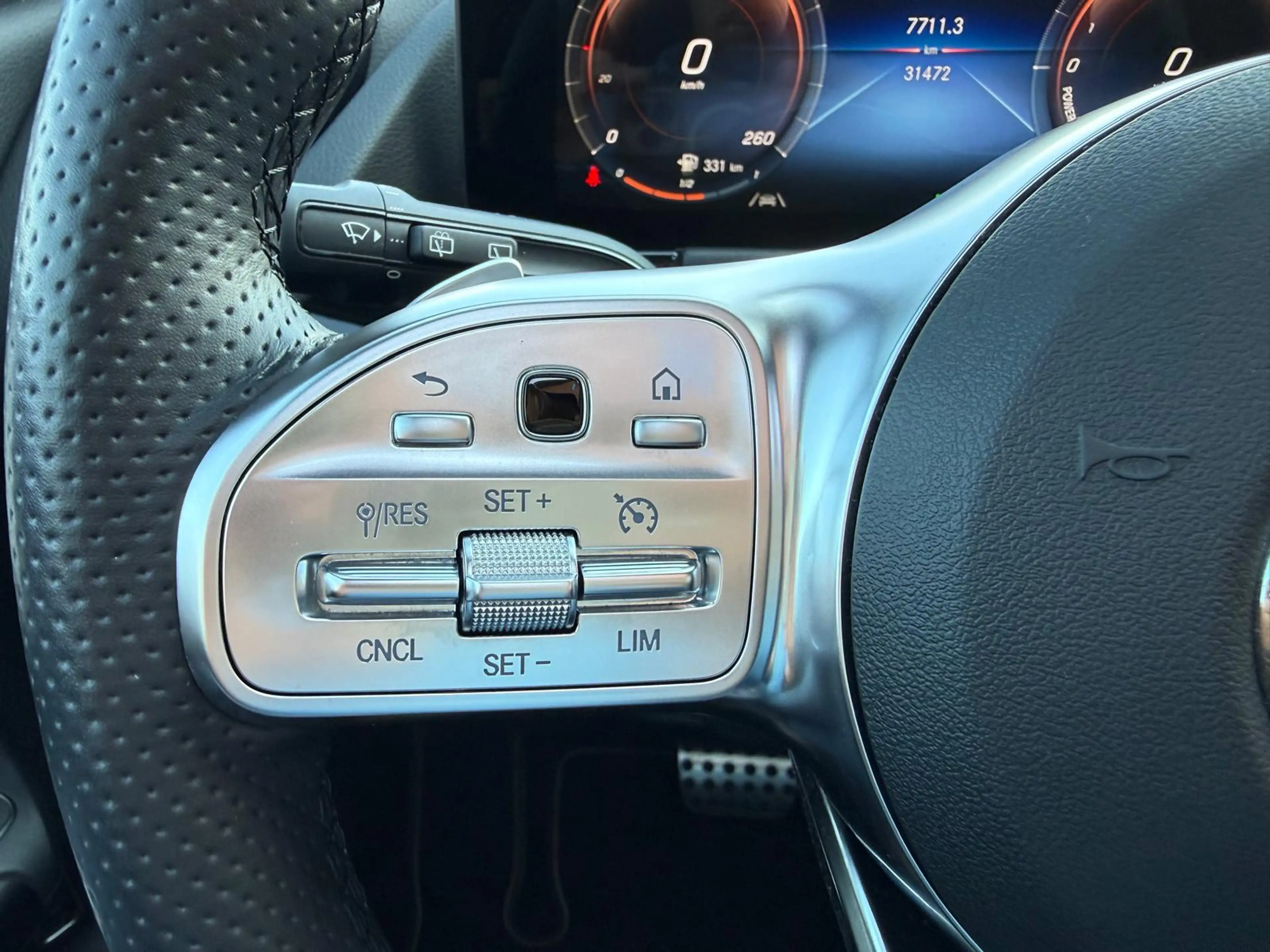 Mercedes-Benz B 250 e AMG Line Edition NIGHT Navi | Camera | Panorama — photo 33