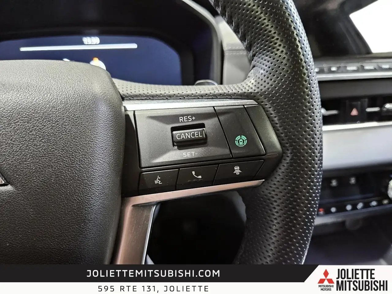 Mitsubishi Outlander photo Mitsubishi Outlander