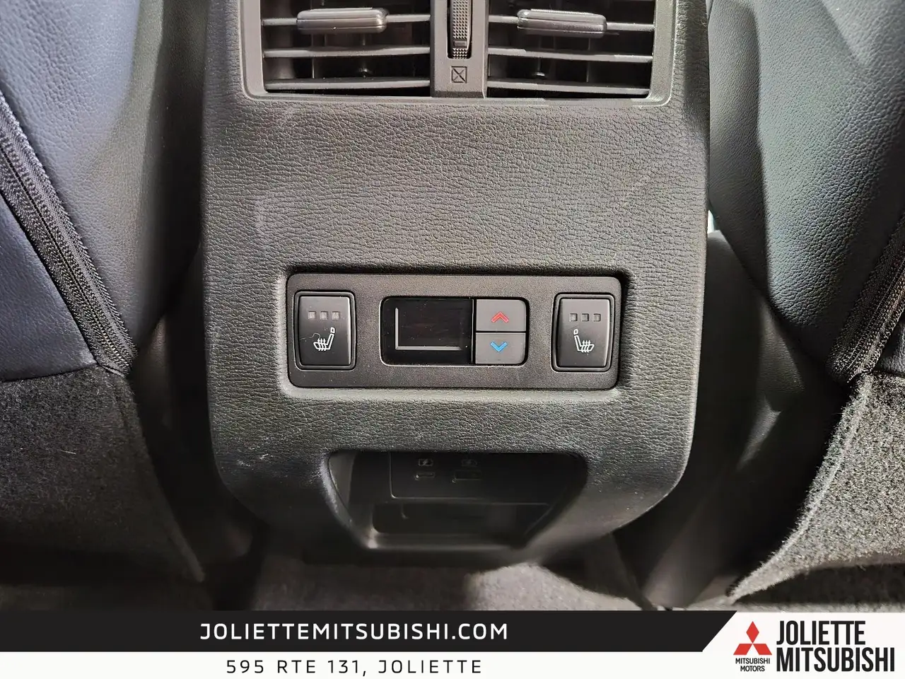 Mitsubishi Outlander photo Mitsubishi Outlander